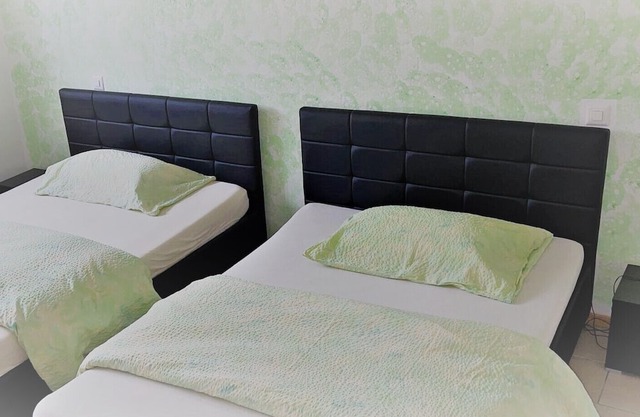 Superior Apartment with 2 Bedrooms and Garden