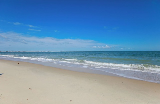 Sojourn's Sea Views with Balcony Sleeps 6