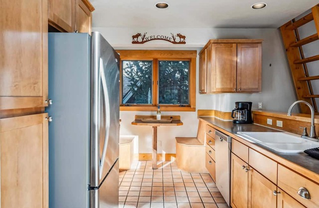 Bright Keystone Getaway w/Loft, Near Ski Lifts