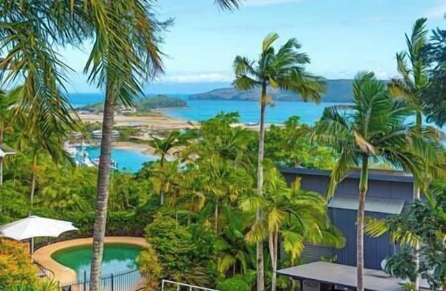 Oasis 28, Oasis 28 on Hamilton Island