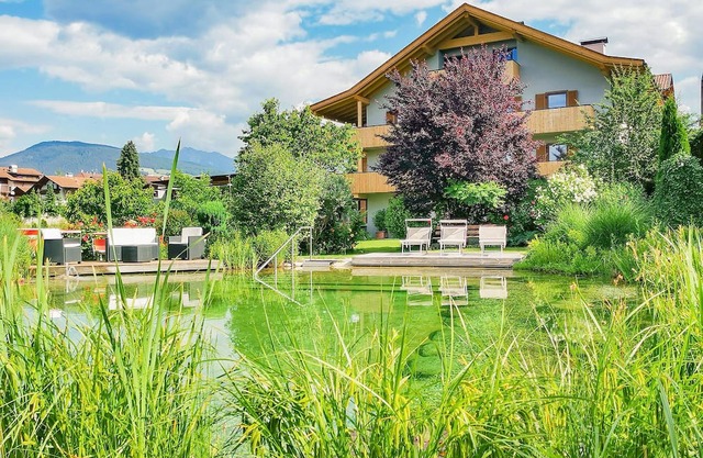 Apartment 'Linderhof Panorama Terrasse' with Mountain View, Shared Pool and Wi-Fi