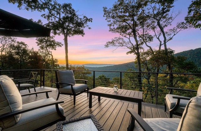Art & Soul Guest House: Mtn Views + Hot Tub