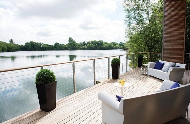 White Willow Lodge LAK-00