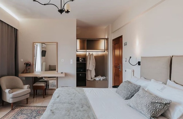 Suites Central Greece