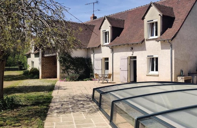 Holiday Home 'La Pouzerie' with Private Pool, Private Terrace and Wi-Fi
