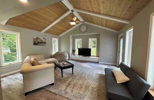 Villa with hot tub on Ash Lane