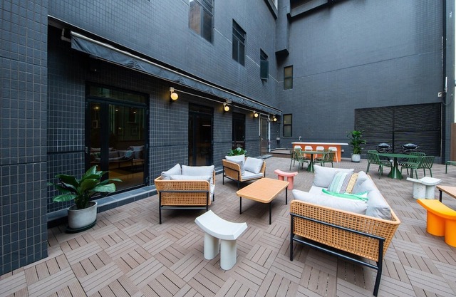 Weave Studios - Kowloon West