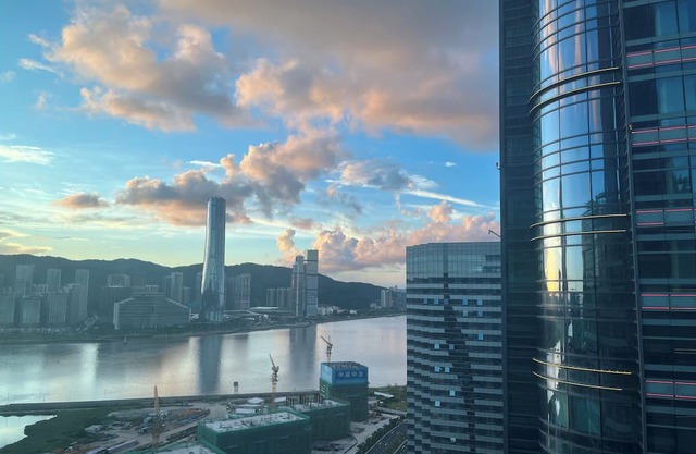 Close to Ocean kingdom and MacauSAR, Charming 3-bedroom apartment in Zhu Hai
