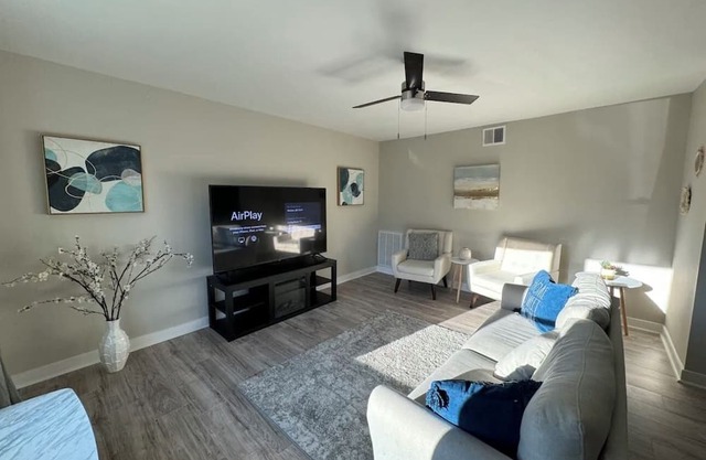 Family Friendly - Cozy RVA Haven