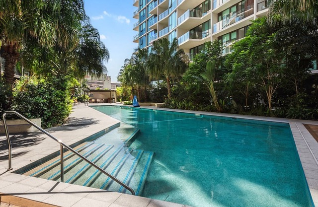 Cityscape 2-Bed with Pool, Gym & Secure Parking