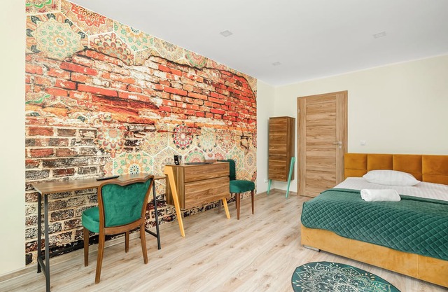 Noble Green Bytom Apartment by Renters