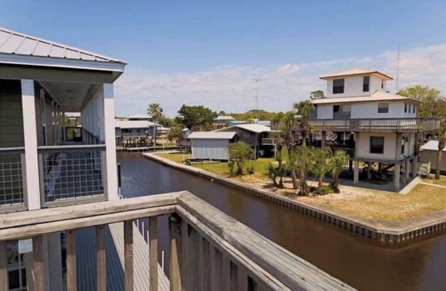 The Hidden Treasure 3 Bedroom Canal Front Property in Horseshoe Beach