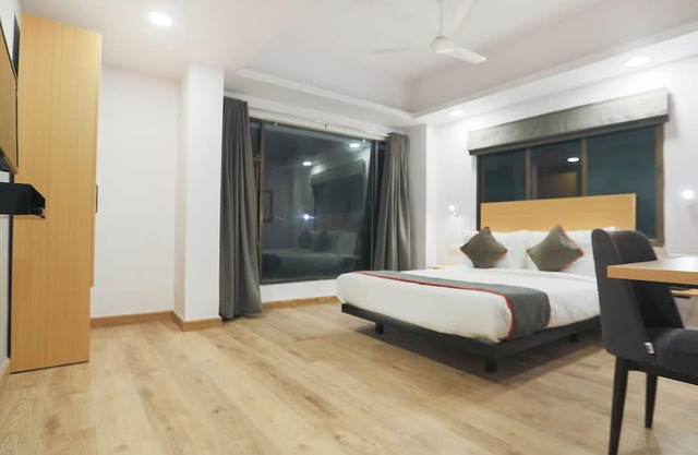 Townhouse 152 Hotel Suncitel