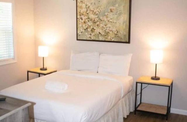 Luxe1BR w/ Private Patio - Near Dallas Zoo & Bishop Arts