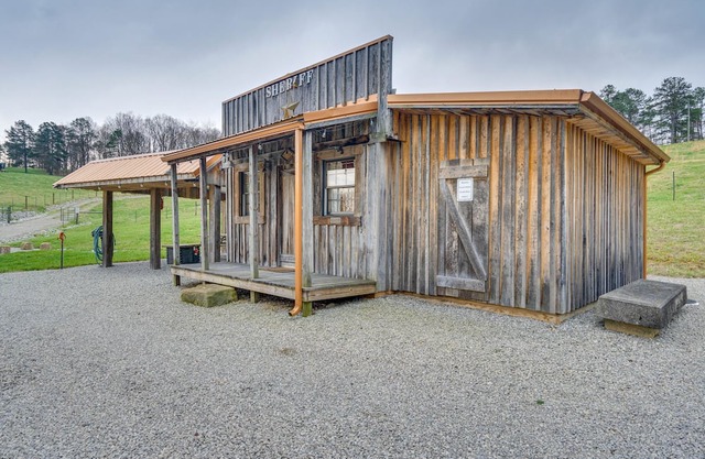 Jackson County Studio w/ Fire Pits & ATV Trails!