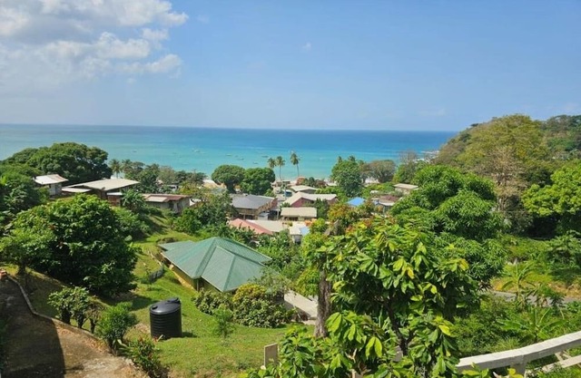 Beres Vale Apartments - Deluxe Twin Room with Sea View