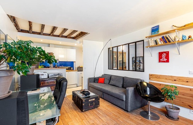 GuestReady - Cozy Elegance near Canal St Martin