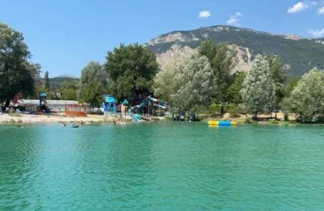 Camping 3 étoiles - Piscine - eeeaca