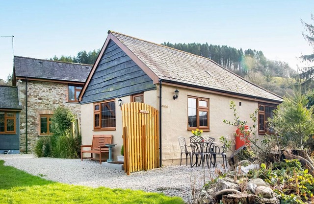 1 bedroom accommodation in Two Waters Foot, near Liskerd