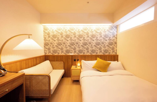 Cattail pocket Inn