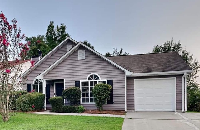 Cozy charming 3-bedroom house with WiFi & AC in marvelous Jonesboro