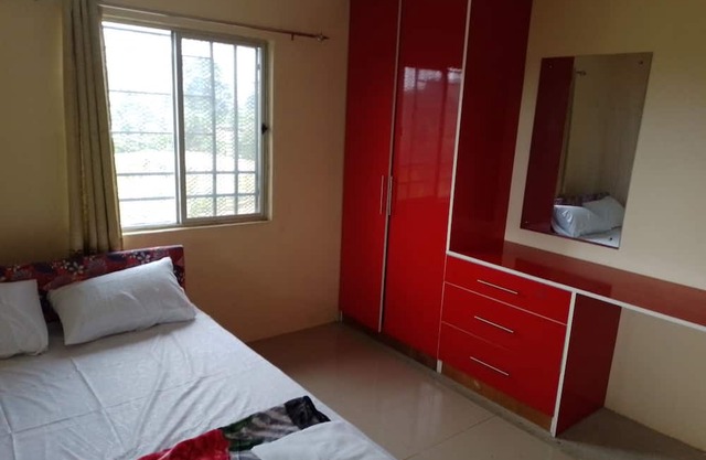 Located 10 minutes from Nausori Airport or 5 minutes from Nausori Town.