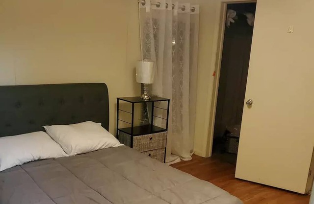 2 bedroom residential home with parking
