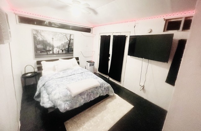 Studio hidden away in the heart of East Fort Worth