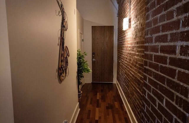 Chic Downtown Memphis Condo with Rooftop Access - Your Unforgettable Getaway!