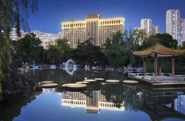 huayang plaza hotel
