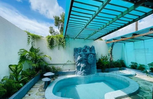 Ti Ni Garden House