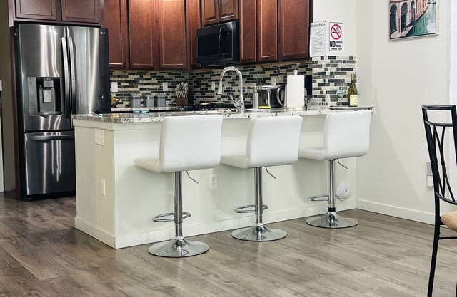 Modern/Cozy 2-bedroom Townhouse in Prime Location North Field Stapleton