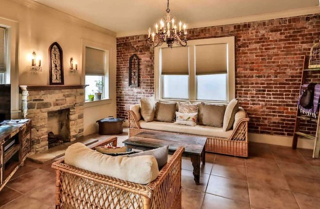 The Teak Follow, beautiful brick enclosed space