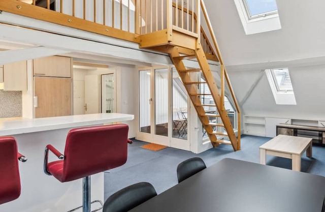 Charm and Comfort: Our Cozy Apt in Dietikon