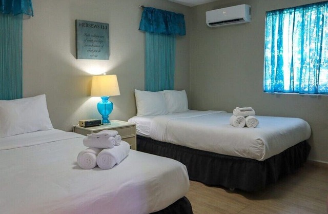 Beachfront 3BR/2BA - Unit 243 Ocean Villa