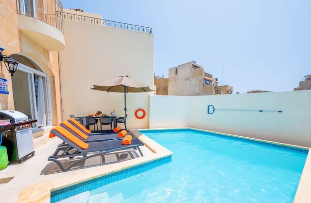 Veduta Holiday Home Qala