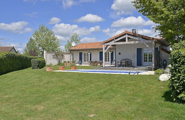 Villa with Wi-Fi, in natural surroundings