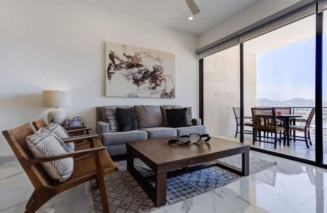 Elite Ocean View Retreat+ Roof Pool