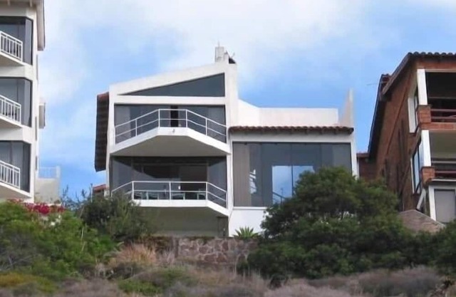 Bajamar Spectacular Ocean Front Home! Ocean views, Cliff & Bajamar Golf Resort