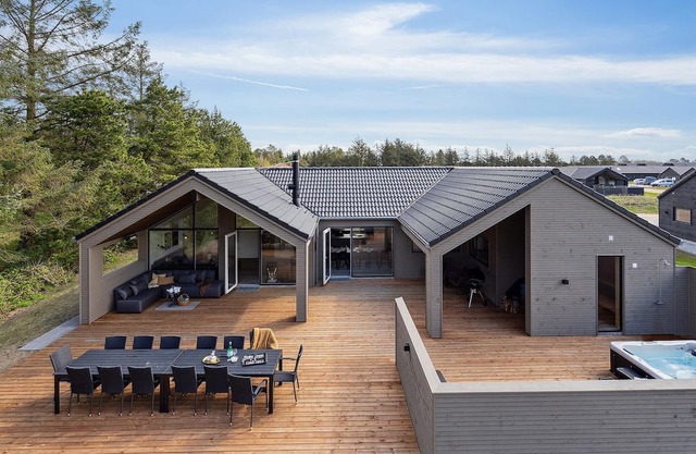 Cozy home in Bogense with sauna