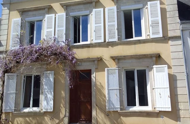 Spacious home with park and WIFI, near Le Mans