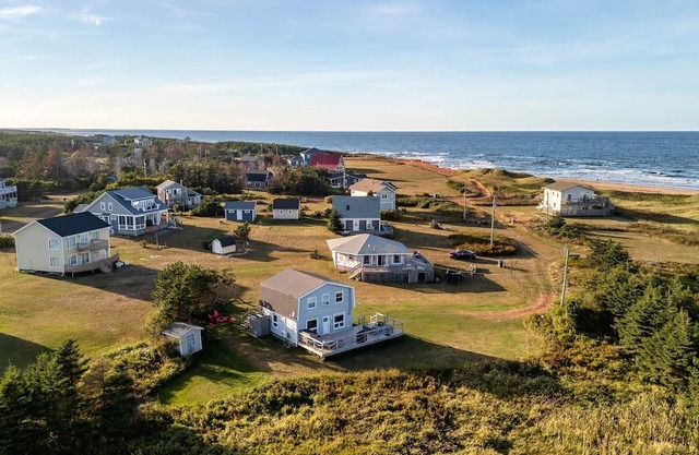 Eleuthera North - Steps to Thunder Cove Beach