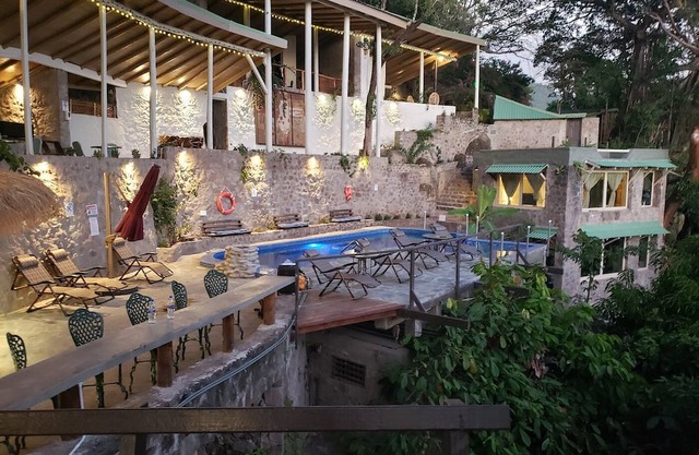 Relax on a sea view w/breakfast | Queen Size Bed