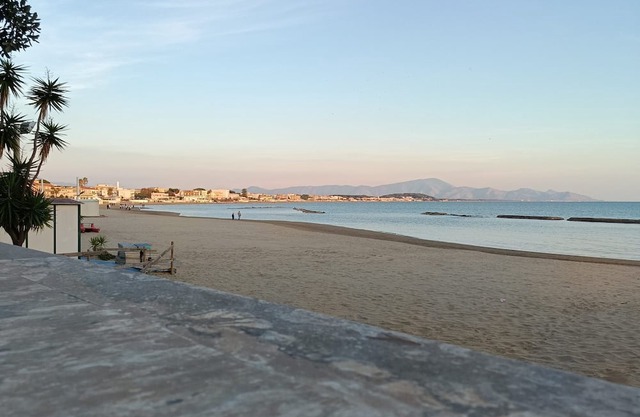 Small paradise surrounded by greenery just a stone's throw from the sea