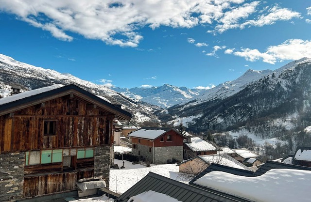 Chalet with panoramic view · Modern comfort · Quick access to 3 Vallées
