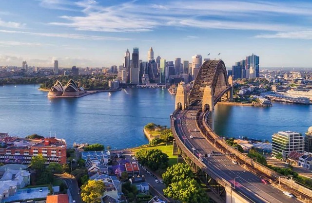 3-Bedroom Suite Near to Bondi Beach Sydney