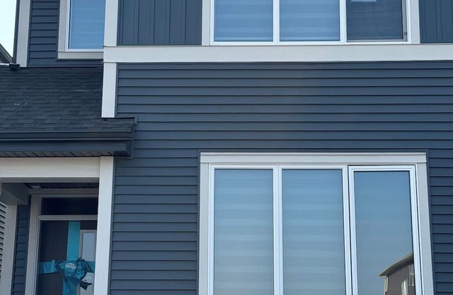 Modern 3-Bedroom Home Near Calgary Airport & Major Amenities
