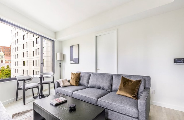 Blueground | Downtown Brooklyn, rooftop, nr Brooklyn Bridge