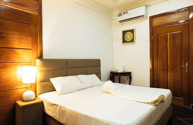 Lovely apartment with AC in charming Berekuso
