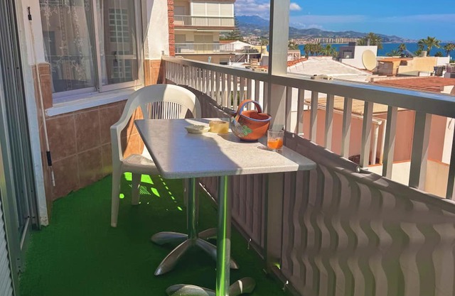 Apartment next to the sea, very well oriented with south orientation.